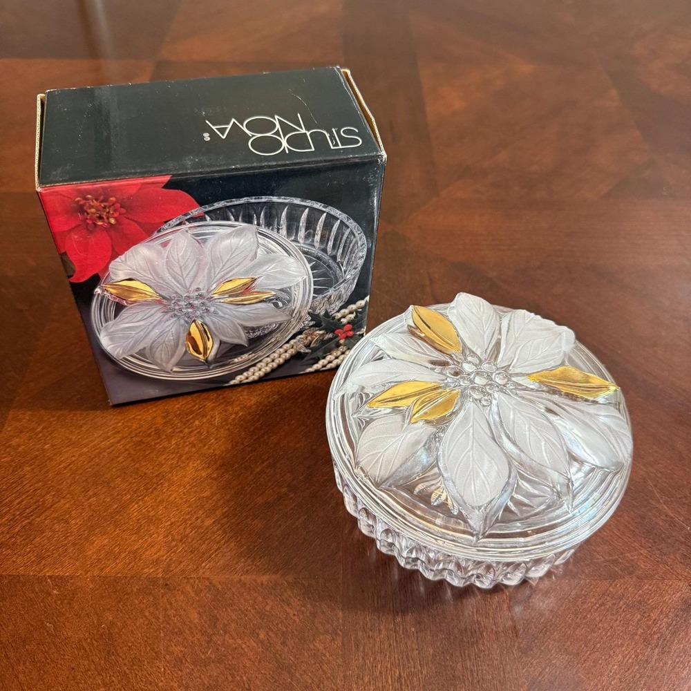 vtg Studio Nova Golden Poinsettia Round Covered Box Crystal Glass Japan w/ Box